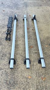Rhino roof bars