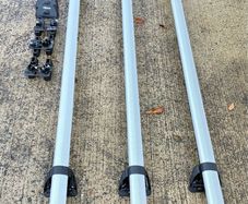 Rhino roof bars