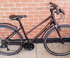 Ladies giant liv alight road bike hardly used