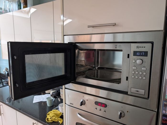 Entire Kitchen, incl. all appliances. For removal end Sept.
