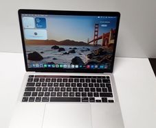 Apple MacBook Pro 13-inch M1 (2020) | 8GB RAM | 500GB SSD | 96% Battery