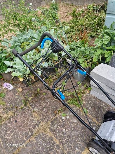 lawnmower