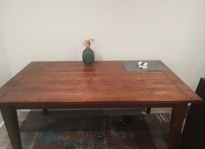 Next Dining table