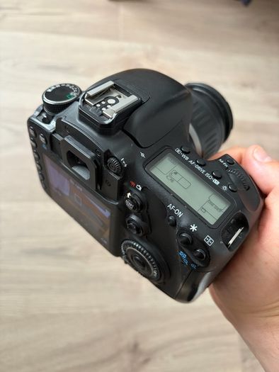 Canon Eos D7