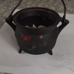 Vintage Iron ornament cast 3 legged pot