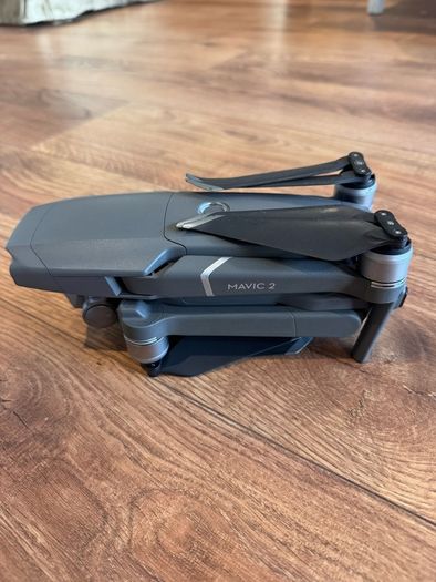 DJI Mavic 2 Zoom Fly More Combo