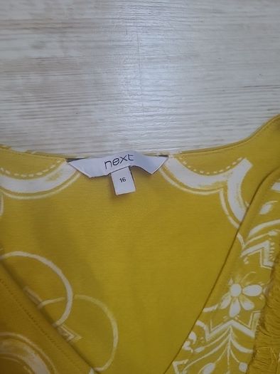 Next size 16 top