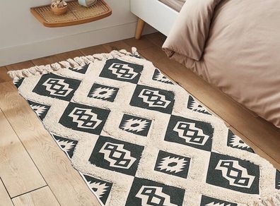 Bedroom Rug, Boho Hand Woven Runner Rug with Tufted Machine Washable Area Rugs Absorbent Runner (MULTIPLE SIZES)