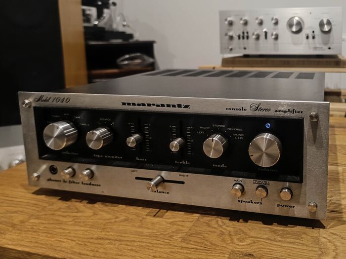 Marantz 1040 integrated stereo amplifier hifi High End