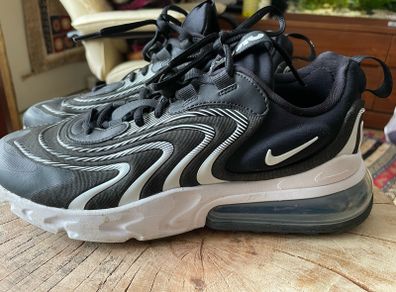 Nike  Air react 270 size 8