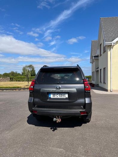 Business Class Land Cruiser