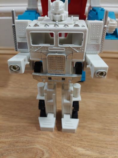 Transformer G1  Ultramagnus
