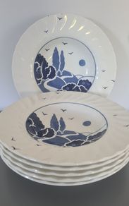 6 Soup Plates Myott