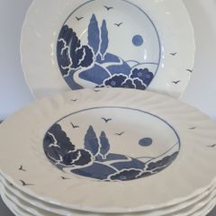 6 Soup Plates Myott