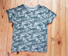 Age 6-7 Green Camo Teeshirt