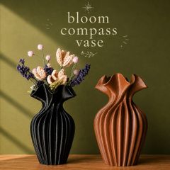 Bloom Compass Vase - 3D Printed Decorative Vase