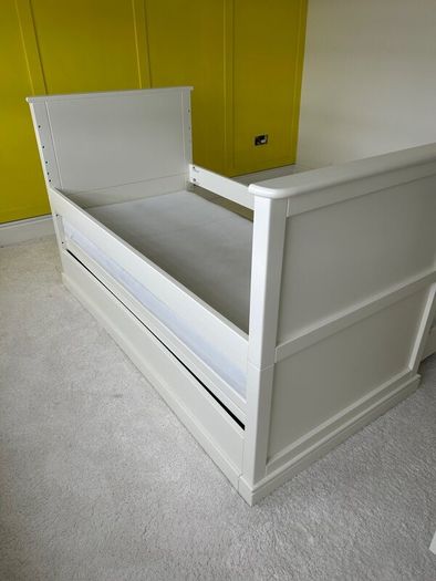 Nursery furniture