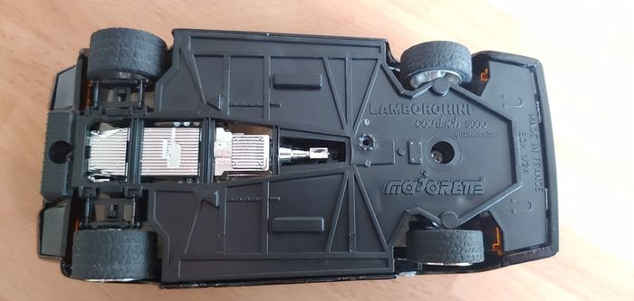 Vintage Majorette Countach 5000 Quattrovalvole 1:24 (4203)