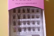 30 individual lashes