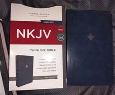 Holy Bible NKJV Thinline 9 Point Type Print Navy on3n3ss