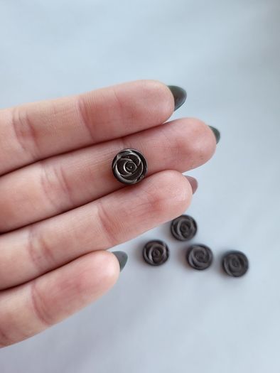 Hematite roses 8mm and 10mm. Gemstone beads