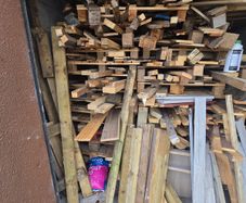 Scrap wood & Pallets