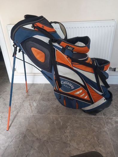 callaway golf bag with stand.