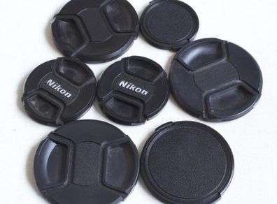 Universal Camera Lens Cap | Various sizes - 52/58/72/77mm | used