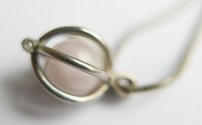 Vintage Rose Quartz Sterling Silver 925 Cage Necklace, "Love Stone" Pendant length 20" - 6,8g