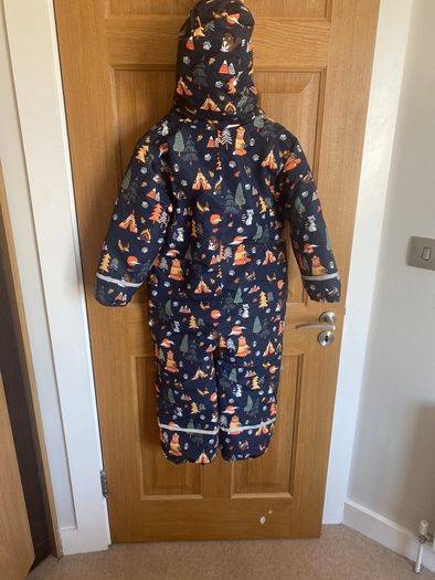 Warm waterproof snowsuit 6-7 years BNWT