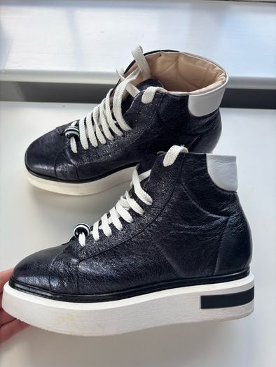 Oxitaly leather