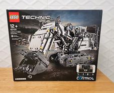 LEGO Technic Liebherr R 9800 Excavator Set 42100