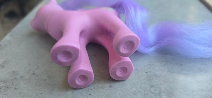Lily Flutter Ponies MLP G1 My Little Pony