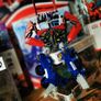 Transformers Prime ! Robots in Disguise ! Weaponizer Optimus Prime ! Image 6