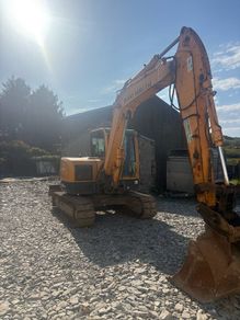 8 tonne digger