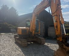 8 tonne digger