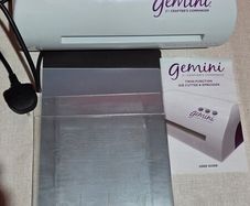 Gemini by crafters companion - electric die cutting and embossing machine