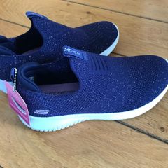 trainers girls size UK2 sketchers