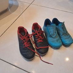 2 pairs Kids football boots, see pics
