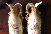 2 x vases