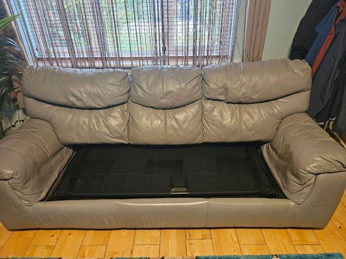 Sofabed for free