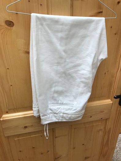 Dunnes white trousers