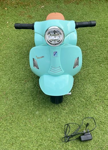Vespa Electric kids ride on 7.2V Electric Scooter GPS Mini  -Needs new battery