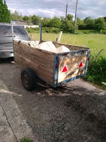 Single axle trailer .