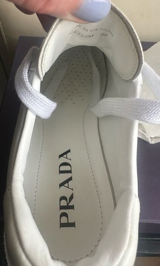 Prada trainers - sz 39.5