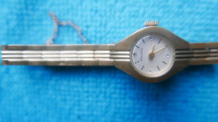 Vintage Atlanta Ladies Watch Tested And Works (good condition)