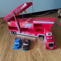 Disney Cars Lightning Mcqueen, Mack Carrier Stunt Race Toy Playset