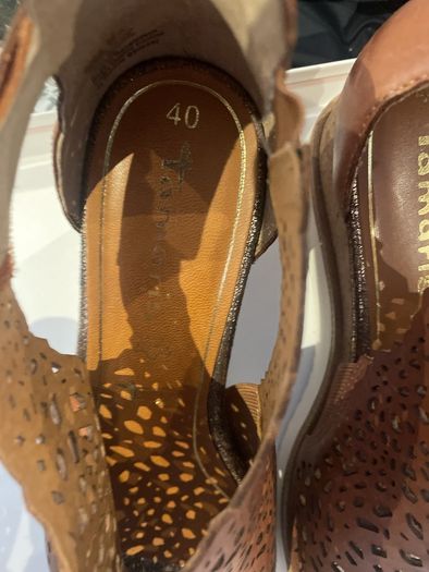 Tamaris wedge sandals