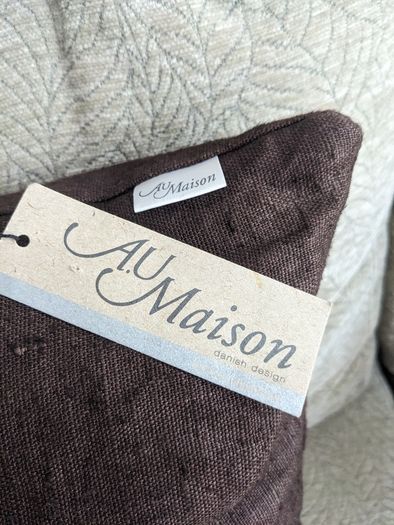 3 Linen AU MAISON Cushions.