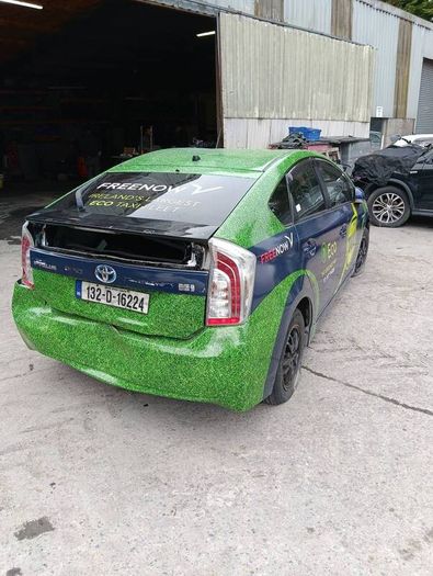 Breaking Toyota Prius 2013 hybrid